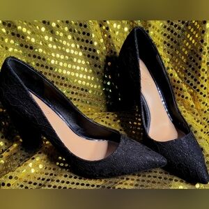 JEWEL BADGLEY MISCHKA Womens Black Embroidered Glitter Rumor Slip On Pumps